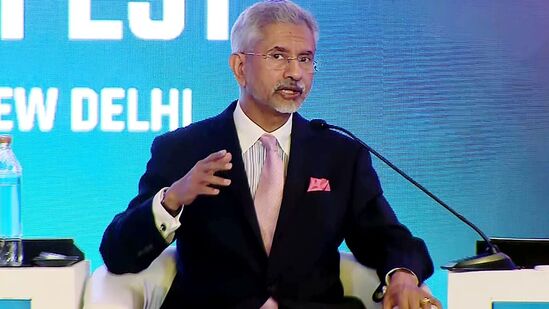 Jaishankar: ಸುಡಾನ್ನಲ್ಲಿರುವ ಕನ್ನಡಿಗರ ಕುರಿತು ರಾಜಕೀಯ ಮಾಡಬೇಡಿ, ವಿದೇಶಾಂಗ ಸಚಿವ ಜೈಶಂಕರ್ ತಿರುಗೇಟು Jaishankar: ಸುಡಾನ್ನಲ್ಲಿರುವ ಕನ್ನಡಿಗರ ಕುರಿತು ರಾಜಕೀಯ ಮಾಡಬೇಡಿ, ವಿದೇಶಾಂಗ ಸಚಿವ ಜೈಶಂಕರ್ ತಿರುಗೇಟು