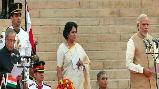 ಪ್ರಧಾನಿಯಾಗಿ ಮೊದಲ ಬಾರಿಗೆ ನರೇಂದ್ರ ಮೋದಿ ಪ್ರಮಾಣ ವಚನ ಸ್ವೀಕರಿಸಿದ 2014 ರ ಕ್ಷಣ. ಪ್ರಧಾನಿಯಾಗಿ ಮೊದಲ ಬಾರಿಗೆ ನರೇಂದ್ರ ಮೋದಿ ಪ್ರಮಾಣ ವಚನ ಸ್ವೀಕರಿಸಿದ 2014 ರ ಕ್ಷಣ.
