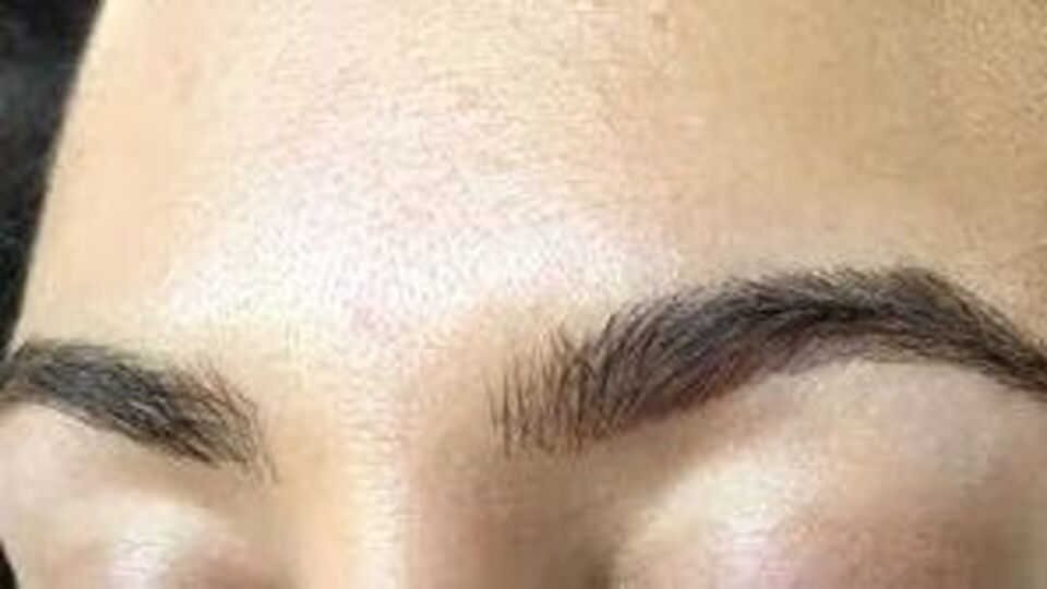 Home Remedies ದಟ್ಟ, ಕಾಮನಬಿಲ್ಲಿನಂತಹ ಹುಬ್ಬುಗಳು ನಿಮ್ಮದಾಗಬೇಕೆ? ಈ