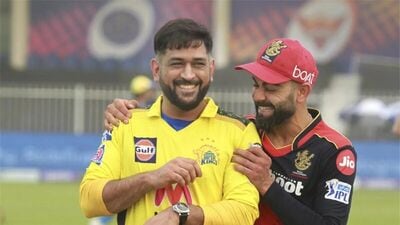 ಎಂಎಸ್ ಧೋನಿ ಮತ್ತು ವಿರಾಟ್ ಕೊಹ್ಲಿ ಎಂಎಸ್ ಧೋನಿ ಮತ್ತು ವಿರಾಟ್ ಕೊಹ್ಲಿ