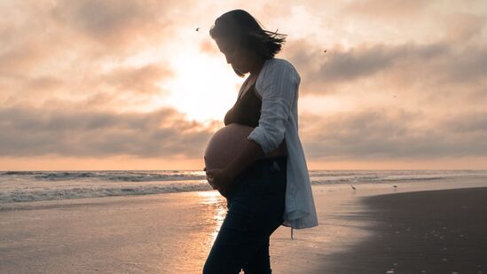 ಗರ್ಭಾವಸ್ಥೆಯಲ್ಲಿ ನೀವು ಆರಾಮಾಗಿ ಹಾಗೂ ಆರೋಗ್ಯವಾಗಿ ಇರಲು ಈ ಮೇಲಿನ ಸಲಹೆಗಳನ್ನು ಅನುಸರಿಸಿ. ಆದರೆ ಅದಕ್ಕೂ ಮುನ್ನ ಇವುಗಳ ಕುರಿತು ನಿಮ್ಮ ವೈದ್ಯರ ಸಲಹೆ ಪಡೆಯಿರಿ.&nbsp;&nbsp;