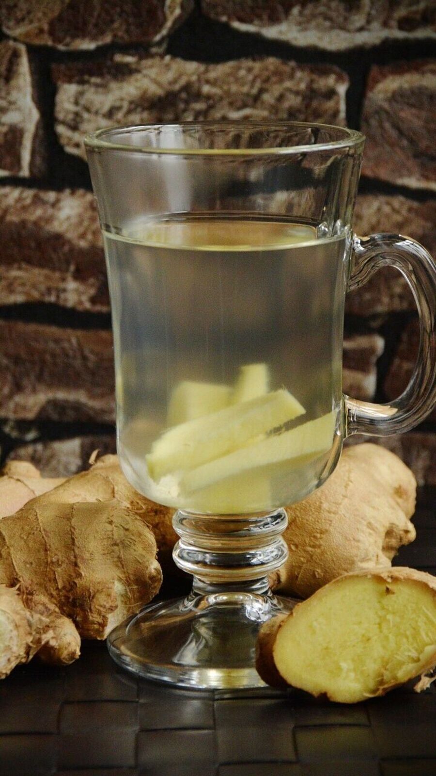 ಪ್ರತಿದಿನ ಶುಂಠಿ ನೀರು ಕುಡಿದರೆ ಎಷ್ಟೆಲ್ಲಾ ಆರೋಗ್ಯ ಪ್ರಯೋಜನ ನೋಡಿ.. ಜಿಂಜರ್