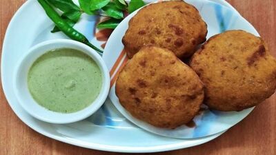 ಮಂಗಳೂರು ಶೈಲಿಯಲ್ಲಿ ಬನ್ಸ್ (twitter/@CMahanasa) ಮಂಗಳೂರು ಶೈಲಿಯಲ್ಲಿ ಬನ್ಸ್ (twitter/@CMahanasa)