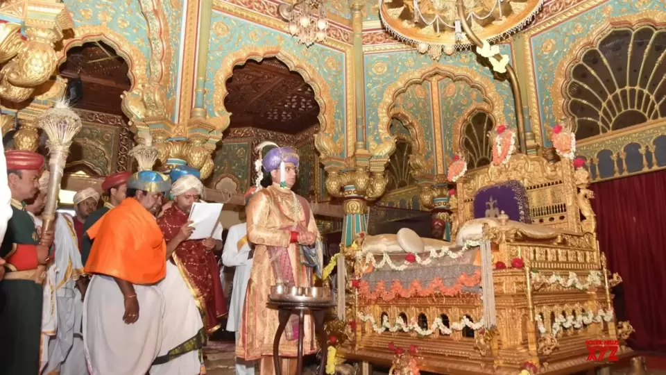 Mysuru Dasara 2023: ಮೈಸೂರು ಅರಮನೆಯಲ್ಲಿ ಖಾಸಗಿ ದರ್ಬಾರ್‌ ವೈಭವ: ಎಂಟನೇ ಬಾರಿ ...