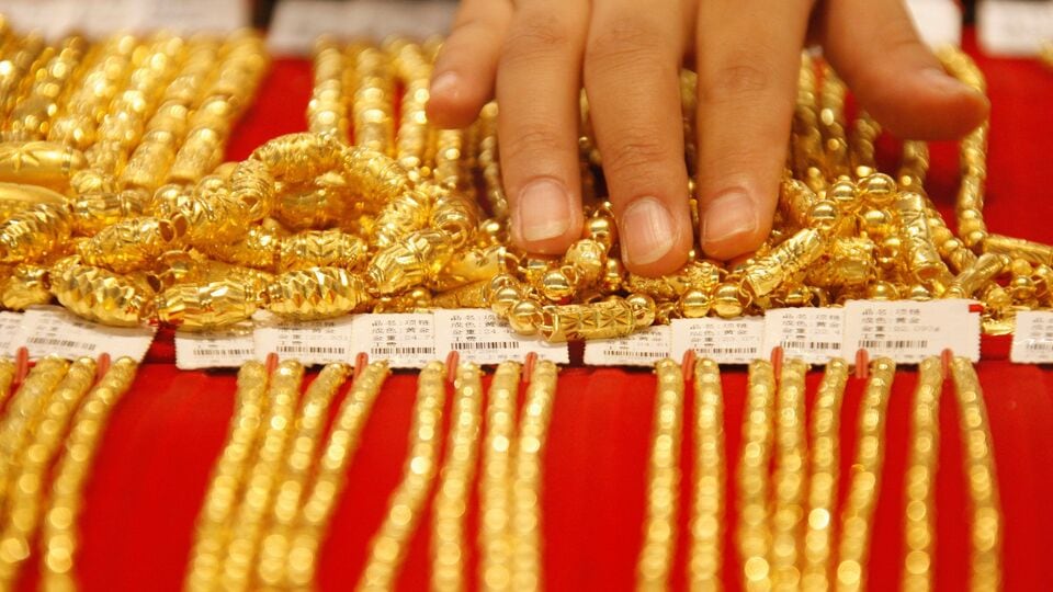 Gold Rate Today: ಭಾನುವಾರ ಆಭರಣ ಪ್ರಿಯರನ್ನು ಕಾಡಲಿದೆ ಭಾರಿ ನಿರಾಸೆ; ಬಹುದಿನಗಳ ...