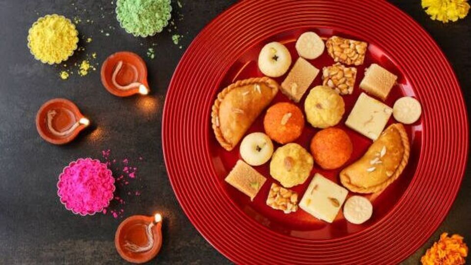 Deepavali Leftover Food ದೀಪಾವಳಿ ಹಬ್ಬದ ಅಡುಗೆ ಉಳಿಯಿತೆಂದು ಬಿಸಾಕಬೇಡಿ