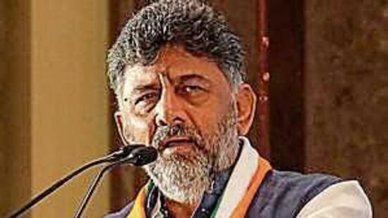 ಕರ್ನಾಟಕ ಉಪಮುಖ್ಯಮಂತ್ರಿ ಡಿಕೆ ಶಿವಕುಮಾರ್ ಕರ್ನಾಟಕ ಉಪಮುಖ್ಯಮಂತ್ರಿ ಡಿಕೆ ಶಿವಕುಮಾರ್