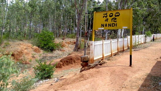 ನಂದಿಬೆಟ್ಟಕ್ಕೆ ವಿದ್ಯುತ್‌ ರೈಲು ಸಂಚಾರ ಡಿಸೆಂಬರ್‌ 11ರಂದು ಆರಂಭವಾಗಲಿದೆ. 