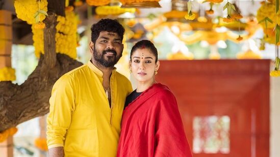 ಕಾಲಿವುಡ್‌ನ ಸೆಲೆಬ್ರಿಟಿ ದಂಪತಿ ವಿಘ್ನೇಶ್‌ ಮತ್ತು ನಯನತಾರಾ ಇದೀಗ ಹೊಸ ಫೋಟೋಗಳಲ್ಲಿ ಮಿಂಚಿದ್ದಾರೆ.&nbsp;