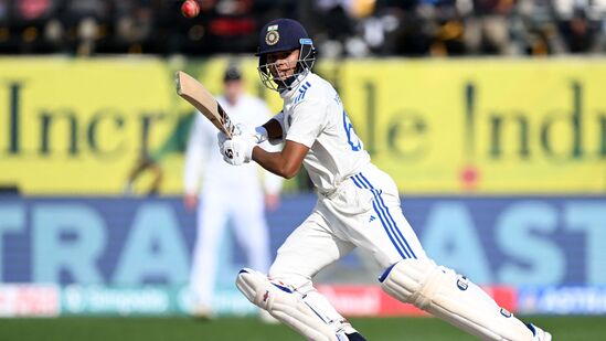 ಯಶಸ್ವಿ ಜೈಸ್ವಾಲ್ ವಿಶ್ವ ಟೆಸ್ಟ್ ಚಾಂಪಿಯನ್‌ಶಿಪ್‌ ಇತಿಹಾಸದಲ್ಲಿ ವೇಗವಾಗಿ ಸಿಕ್ಸರ್ ಬಾರಿಸಿದ ಬ್ಯಾಟರ್ ಆಗಿದ್ದಾರೆ. ಅವರು 9 ಪಂದ್ಯಗಳ 16 ಇನ್ನಿಂಗ್ಸ್‌ಗಳಲ್ಲಿ 29 ಸಿಕ್ಸರ್ ಬಾರಿಸಿದ್ದಾರೆ. ಇವರು ನಾಲ್ಕನೇ ಸ್ಥಾನದಲ್ಲಿದ್ದಾರೆ.