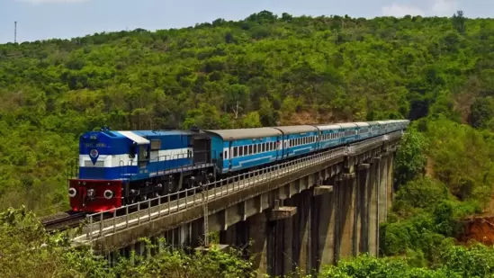 ಕೊಂಕಣ್‌ ರೈಲ್ವೆ ಮಾನ್ಸೂನ್‌ ವೇಳಾಪಟ್ಟಿ ಪ್ರಕಟಿಸಿದೆ.