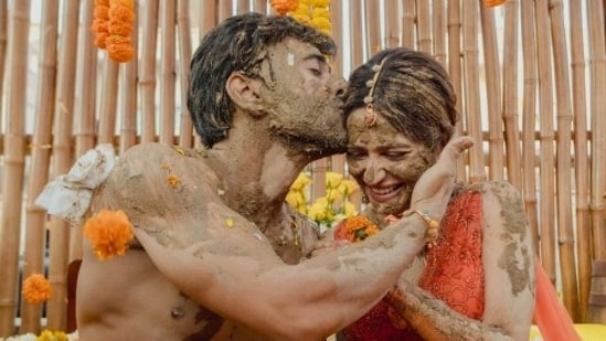 ಕೃತಿ ಕರಬಂಧ ಮದುವೆ ಕೃತಿ ಕರಬಂಧ ಮದುವೆ