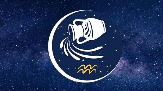 ಕುಂಭ ರಾಶಿಯವರು ತಮ್ಮ ಸಂತೋಷಕ್ಕಾಗಿ ಏನು ಬೇಕಾದರೂ ಮಾಡಲು ಹಿಂಜರಿಯುವುದಿಲ್ಲ. ಈ ರಾಶಿಯವರು ತಮ್ಮ ಸಂಬಂಧದಲ್ಲಿ ಬಹಳ ಸಮಸ್ಯೆಯನ್ನು ಹೊಂದಿರುತ್ತಾರೆ. ಒಂದು ಸಂಬಂಧ ಅವರಿಗೆ ಸರಿ ಬರದಿದ್ದರೆ ಸುಲಭವಾಗಿ ಅದರಿಂದ ಹೊರ ನಡೆಯುತ್ತಾರೆ. ಕುಂಭ ರಾಶಿಯವರು ತಮ್ಮ ಸಂತೋಷಕ್ಕಾಗಿ ಏನು ಬೇಕಾದರೂ ಮಾಡಲು ಹಿಂಜರಿಯುವುದಿಲ್ಲ. ಈ ರಾಶಿಯವರು ತಮ್ಮ ಸಂಬಂಧದಲ್ಲಿ ಬಹಳ ಸಮಸ್ಯೆಯನ್ನು ಹೊಂದಿರುತ್ತಾರೆ. ಒಂದು ಸಂಬಂಧ ಅವರಿಗೆ ಸರಿ ಬರದಿದ್ದರೆ ಸುಲಭವಾಗಿ ಅದರಿಂದ ಹೊರ ನಡೆಯುತ್ತಾರೆ. 