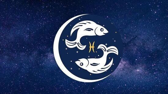  ಮೀನ ರಾಶಿಯವರು ಎಷ್ಟು ಒಳ್ಳೆಯ ಪ್ರೇಮಿಗಳಾಗಿರುತ್ತಾರೆಯೋ ಅಷ್ಟೇ ಭಾವುಕತೆ ಮತ್ತು ಮೂಡಿ ಇರುತ್ತಾರೆ. ಪ್ರೀತಿಸಿದವರಿಗೆ ಏನು ತ್ಯಾಗ ಮಾಡಲು ಬೇಕಾದರ್ ಸಿದ್ಧರಿರುತ್ತಾರೆ. ಆದರೆ ಅವರ ಭಾವನೆಗಳಿಗೆ ಬೆಲೆ ಕೊಡದಿದ್ದಲ್ಲಿ ಒಂದು ಸಂಬಂಧ ಬಿಟ್ಟು ಮತ್ತೊಂದರೆಡೆಗೆ ಹೋಗಬಹುದು. ಮೀನ ರಾಶಿಯವರು ಎಷ್ಟು ಒಳ್ಳೆಯ ಪ್ರೇಮಿಗಳಾಗಿರುತ್ತಾರೆಯೋ ಅಷ್ಟೇ ಭಾವುಕತೆ ಮತ್ತು ಮೂಡಿ ಇರುತ್ತಾರೆ. ಪ್ರೀತಿಸಿದವರಿಗೆ ಏನು ತ್ಯಾಗ ಮಾಡಲು ಬೇಕಾದರ್ ಸಿದ್ಧರಿರುತ್ತಾರೆ. ಆದರೆ ಅವರ ಭಾವನೆಗಳಿಗೆ ಬೆಲೆ ಕೊಡದಿದ್ದಲ್ಲಿ ಒಂದು ಸಂಬಂಧ ಬಿಟ್ಟು ಮತ್ತೊಂದರೆಡೆಗೆ ಹೋಗಬಹುದು.