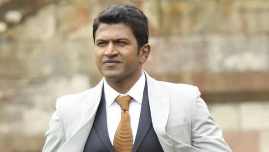 ಎಂ.ಎನ್.ಕೆ ಮೂವೀಸ್ ಬ್ಯಾನರ್ ಎಂ.ಎನ್ ಕುಮಾರ್ ಅಂಜನಿ ಪುತ್ರ ಸಿನಿಮಾವನ್ನು ನಿರ್ಮಾಣ ಮಾಡಿದ್ದರು. ಈಗ ಇದೇ ಚಿತ್ರವನ್ನು ಮರು ಬಿಡುಗಡೆ ಮಾಡಲು ನಿರ್ಮಾಪಕರು ಪ್ಲಾನ್ ಮಾಡಿದ್ದಾರೆ. ಎಂ.ಎನ್.ಕೆ ಮೂವೀಸ್ ಬ್ಯಾನರ್ ಎಂ.ಎನ್ ಕುಮಾರ್ ಅಂಜನಿ ಪುತ್ರ ಸಿನಿಮಾವನ್ನು ನಿರ್ಮಾಣ ಮಾಡಿದ್ದರು. ಈಗ ಇದೇ ಚಿತ್ರವನ್ನು ಮರು ಬಿಡುಗಡೆ ಮಾಡಲು ನಿರ್ಮಾಪಕರು ಪ್ಲಾನ್ ಮಾಡಿದ್ದಾರೆ. 