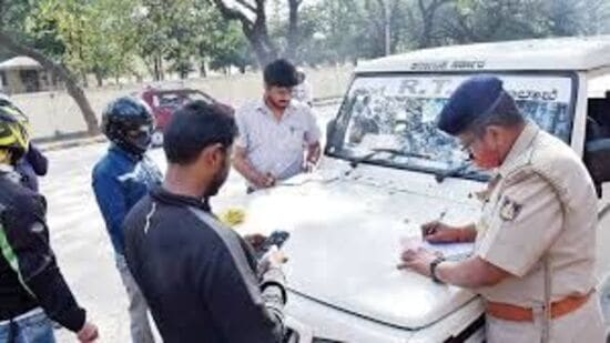 ಬೆಂಗಳೂರು ಸುತ್ತಮುತ್ತಲ ಪ್ರದೇಶದಲ್ಲಿ ಆರ್ಟಿಒ ತಪಾಸಣೆ ಚುರುಕುಗೊಳ್ಳಲಿದೆ. ಬೆಂಗಳೂರು ಸುತ್ತಮುತ್ತಲ ಪ್ರದೇಶದಲ್ಲಿ ಆರ್ಟಿಒ ತಪಾಸಣೆ ಚುರುಕುಗೊಳ್ಳಲಿದೆ.
