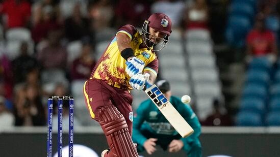 ಟ್ರಿನಿಡಾಡ್​ನ ಬ್ರಿಯಾನ್ ಲಾರಾ ಕ್ರಿಕೆಟ್ ಸ್ಟೇಡಿಯಂನಲ್ಲಿ ನಡೆದ ಪಂದ್ಯದಲ್ಲಿ ವೆಸ್ಟ್ ಇಂಡೀಸ್ 20 ಓವರ್​​​​ಗಳಲ್ಲಿ 9 ವಿಕೆಟ್ ನಷ್ಟಕ್ಕೆ 149 ರನ್ ಗಳಿಸಿತು. ಶೆರ್ಫಾನೆ ರುದರ್ಫೋರ್ಡ್ (68) ಏಕಾಂಗಿ ಹೋರಾಟ ನಡೆಸಿದರು. ಟ್ರೆಂಟ್ ಬೋಲ್ಟ್ 3, ಟಿಮ್ ಸೌಥಿ ಮತ್ತು ಲಾಕಿ ಫರ್ಗ್ಯುಸನ್ ತಲಾ 2 ವಿಕೆಟ್ ಪಡೆದು ಮಿಂಚಿದರು.