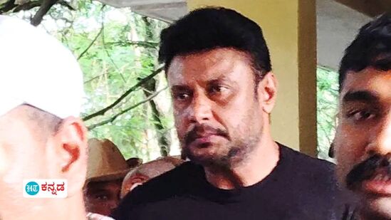 ಭೂತ ಹಾಗೂ ಭವಿಷ್ಯತ್ತಿನ ಎರಡು ಕೊಲೆಗಳು; ಪ್ರಸ್ತುತತೆ ಕಂಡು ಬೇಸರ ವ್ಯಕ್ತಪಡಿಸಿದ ಸ್ಯಾಂಡಲ್ವುಡ್ ನಿರ್ದೇಶಕ ಭೂತ ಹಾಗೂ ಭವಿಷ್ಯತ್ತಿನ ಎರಡು ಕೊಲೆಗಳು; ಪ್ರಸ್ತುತತೆ ಕಂಡು ಬೇಸರ ವ್ಯಕ್ತಪಡಿಸಿದ ಸ್ಯಾಂಡಲ್ವುಡ್ ನಿರ್ದೇಶಕ