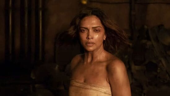Deepika Padukone: ಕಲ್ಕಿ 2898 ಎಡಿ ಕ್ಲೈಮ್ಯಾಕ್ಸ್ ಶೂಟಿಂಗ್ ವೇಳೆ ದೀಪಿಕಾ ಪಡುಕೋಣೆ ಗರ್ಭಿಣಿ Deepika Padukone: ಕಲ್ಕಿ 2898 ಎಡಿ ಕ್ಲೈಮ್ಯಾಕ್ಸ್ ಶೂಟಿಂಗ್ ವೇಳೆ ದೀಪಿಕಾ ಪಡುಕೋಣೆ ಗರ್ಭಿಣಿ