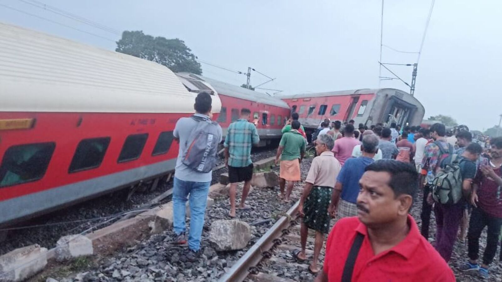 Train Accident: ಜಾರ್ಖಂಡ್‌ನಲ್ಲಿ ಹಳಿ ತಪ್ಪಿದ ಮುಂಬೈ ರೈಲು , ಇಬ್ಬರ ಸಾವು, 20 ಮಂದಿಗೆ ಗಾಯ
