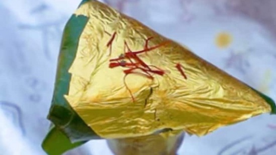 ಎಂಬಿಎ ಪದವೀಧರ ಮಾರಾಟ ಮಾಡುವ ಈ ಪಾನ್ ಬೆಲೆ ಬರೋಬ್ಬರಿ 1 ಲಕ್ಷ ರೂ; ಇದರಲ್ಲಿ ಅಂಥದ್ದೇನಿದೆ ನೋಡಿ ಎಂಬಿಎ ಪದವೀಧರ ಮಾರಾಟ ಮಾಡುವ ಈ ಪಾನ್ ಬೆಲೆ ಬರೋಬ್ಬರಿ 1 ಲಕ್ಷ ರೂ; ಇದರಲ್ಲಿ ಅಂಥದ್ದೇನಿದೆ ನೋಡಿ