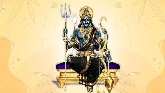 ಈ ಸಮಯದಲ್ಲಿ, ಮಕರ, ಕುಂಭ ಮತ್ತು ಮೀನ ರಾಶಿಚಕ್ರ ಚಿಹ್ನೆಗಳ ಮೇಲೆ ಶನಿಯ ಸಾಡೇಸಾತಿ ನಡೆಯುತ್ತಿದೆ. ಶನಿಯ ಸಾಡೇ ಸಾತಿಯಲ್ಲಿ ಮೂರು ಹಂತಗಳಿವೆ. ಈ ಸಮಯದಲ್ಲಿ, ಮಕರ ರಾಶಿಯ ಮೇಲೆ ಶನಿಯ ಸಾಡೇಸಾತಿಯ ಕೊನೆಯ ಹಂತ ನಡೆಯುತ್ತಿದೆ.