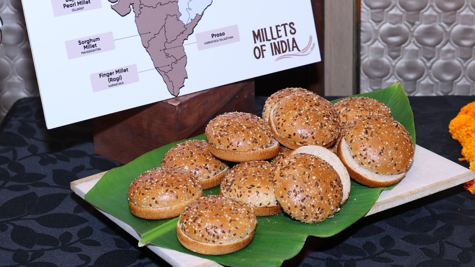Millet Buns: ಮೈಸೂರಿನ ಸಿಎಫ್ ಟಿ ಆರ್‌ಐನಿಂದ ಬಹು ಸಿರಿಧಾನ್ಯದ ಬನ್‌ಗಳು, ಮೆಕ್‌ಡೊನಾಲ್ಡ್‌ ಜತೆಗೆ ಸಹಯೋಗ, ಹೇಗಿರಲಿವೆ ಬ್ರೆಡ್‌ಗಳು