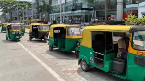 ಬೆಂಗಳೂರಿನಲ್ಲಿ ಆಟೋಚಾಲಕರ ವಿರುದ್ದ ದೂರುಗಳು ಕೇಳಿ ಬರುತ್ತವೆ ಇವೆ. 