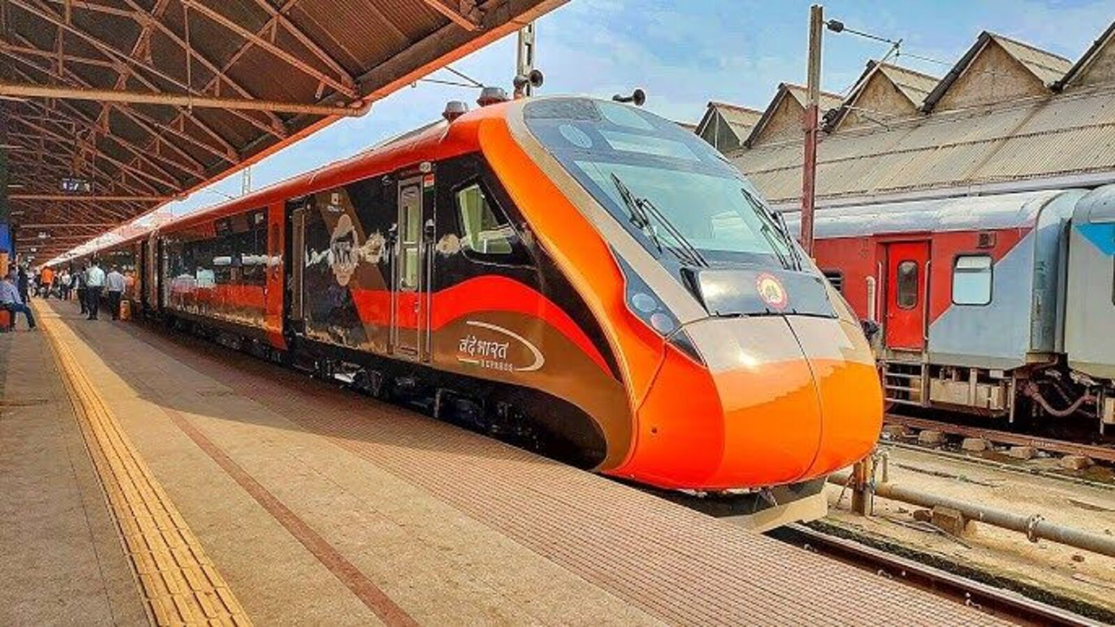 Hubli Pune Vande Bharat: ಹುಬ್ಬಳ್ಳಿ-ಪುಣೆ ವಂದೇ ಭಾರತ್‌ ರೈಲಿಗೆ ಅಸ್ತು: ಯಾವಾಗ ಆರಂಭವಾಗಬಹುದು ಕರ್ನಾಟಕ ಮಹಾರಾಷ್ಟ್ರ ಸಂಪರ್ಕಿಸುವ ರೈಲು