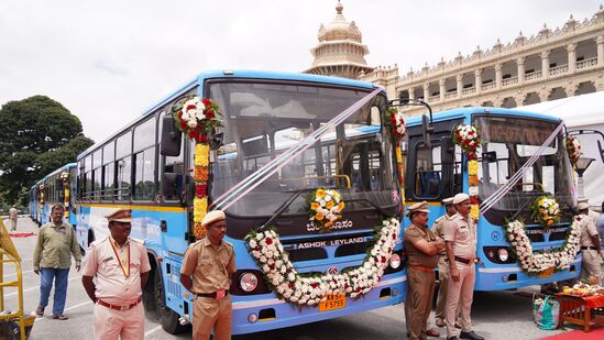 ಬೆಂಗಳೂರು ರಸ್ತೆಗೆ ಹೊಸ ಬಿಎಂಟಿಸಿ ಬಸ್‌ಗಳು ಸೇವೆಗೆ ಇಳಿದಿವೆ.