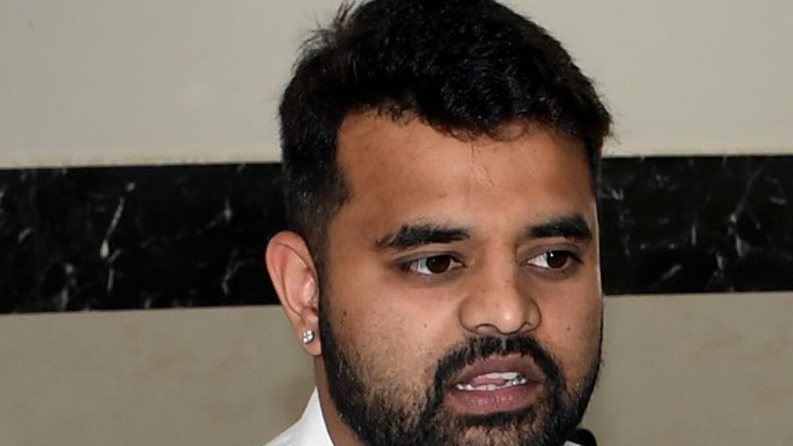 Karnataka News Live September 13, 2024 : ಪ್ರಜ್ವಲ್ ರೇವಣ್ಣ ಅತ್ಯಾಚಾರ ಪ್ರಕರಣ; ಗೌಪ್ಯ ವಿಚಾರಣೆ ಏಕೆ ಮಾಡಬೇಕು ಹೇಳಿ, ಚಾಟಿ ಬೀಸಿದ ಕರ್ನಾಟಕ ಹೈಕೋರ್ಟ್