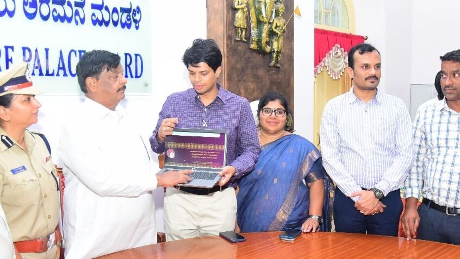 ಮೈಸೂರು ದಸರಾ ಯಾವಾಗ ಶರಣ ನವರಾತ್ರಿ ಆಯಿತು; ನಾಡಹಬ್ಬದ ವೆಬ್‌ಸೈಟ್‌ ಮಾತ್ರ ಮಾಹಿತಿ ಅಪೂರ್ಣ, ದೋಷಗಳೂ ನುಸುಳಿವೆ