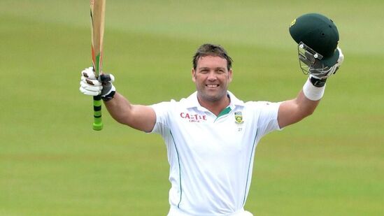 Jacques Kallis: ಈ ಪಟ್ಟಿಯಲ್ಲಿ ದಕ್ಷಿಣ ಆಫ್ರಿಕಾದ ಮಾಜಿ ಆಲ್‌ರೌಂಡರ್ ಜಾಕ್ ಕಾಲಿಸ್ ಮೂರನೇ ಸ್ಥಾನದಲ್ಲಿದ್ದಾರೆ. 2005 ರಲ್ಲಿ ಕೇಪ್ ಟೌನ್ ಟೆಸ್ಟ್ ಪಂದ್ಯದಲ್ಲಿ ಕಾಲಿಸ್ ಜಿಂಬಾಬ್ವೆ ವಿರುದ್ಧ 24 ಎಸೆತಗಳಲ್ಲಿ ಅರ್ಧಶತಕ ಬಾರಿಸಿದ್ದರು.