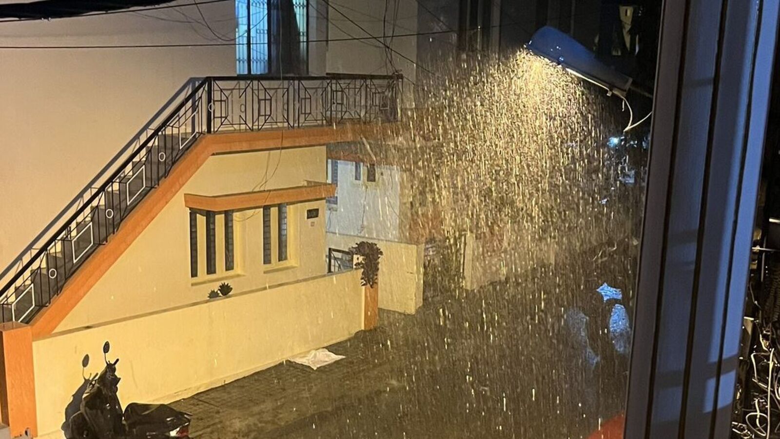 Karnataka Rains: ಉತ್ತರ ಕನ್ನಡ ಜಿಲ್ಲೆಯಲ್ಲಿ ರೆಡ್‌ ಅಲರ್ಟ್‌, ಬೆಳಗಾವಿ, ದಕ್ಷಿಣ ಕನ್ನಡ, ಉಡುಪಿ, ಬೀದರ್‌ ಕಲಬುರಗಿಯಲ್ಲೂ ಇಂದು ಭಾರೀ ಮಳೆ