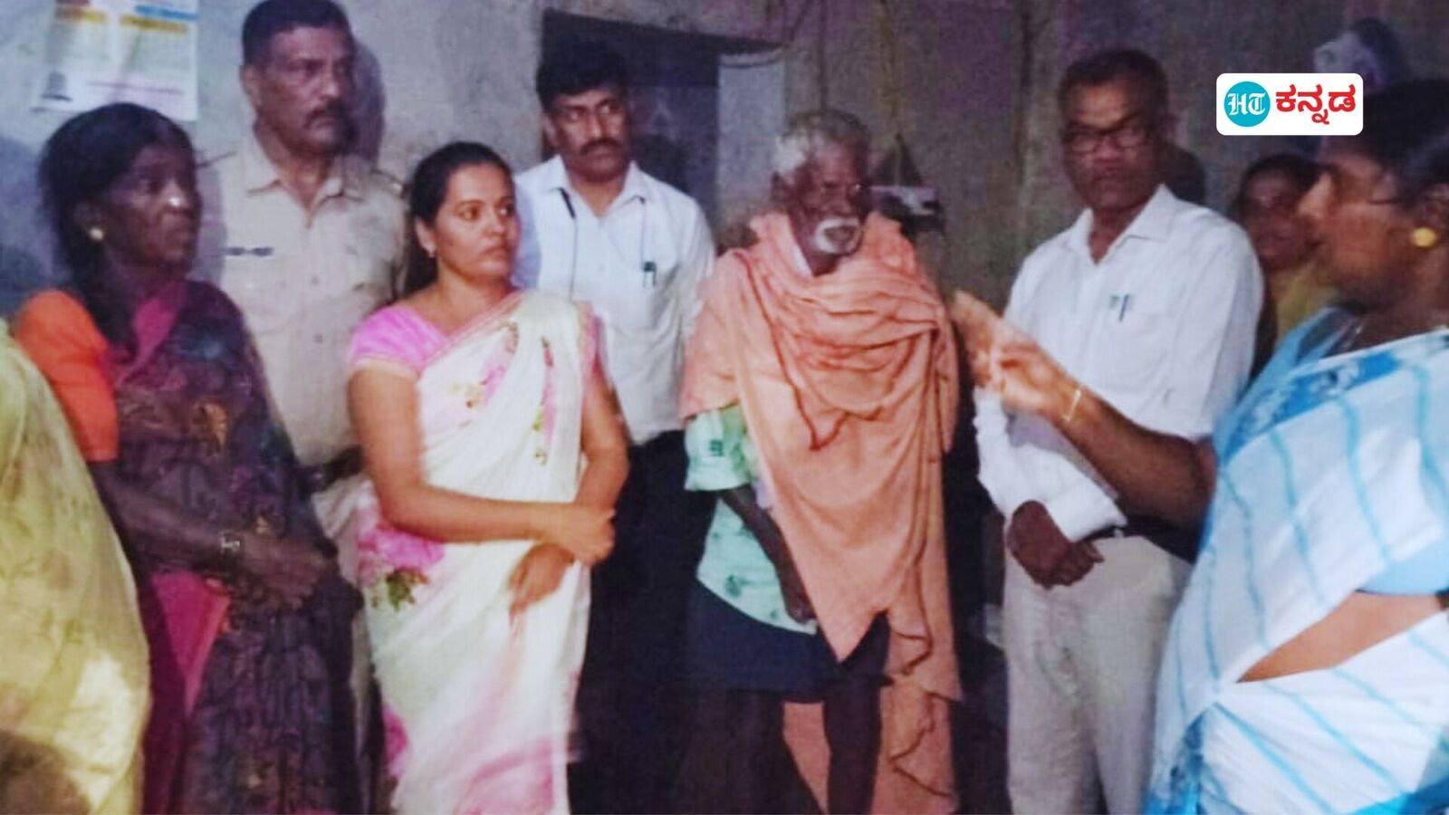 ತುಮಕೂರು: ಪ್ರಾಣಿಗಳಂತೆ ತೋಟದಲ್ಲಿ ಕೂಡಿ ಹಾಕಿ ಹಿರಿಯ ಜೀವಗಳಿಗೆ ಚಿತ್ರಹಿಂಸೆ; ಜೀತಪದ್ಧತಿಯಿಂದ ವೃದ್ಧ ದಂಪತಿ ಮುಕ್ತ