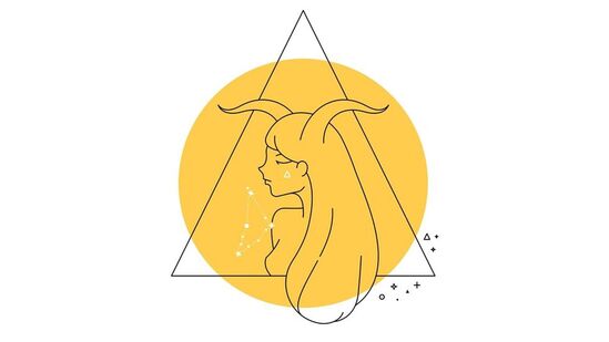 ಮಕರ ರಾಶಿ: ವಿದ್ಯಾರ್ಥಿಗಳು ಉತ್ತಮ ಕಾರ್ಯಕ್ಷಮತೆಯನ್ನು ಕಾಪಾಡಿಕೊಳ್ಳಲು ಸಾಧ್ಯವಾಗುತ್ತೆ. ಕುಟುಂಬದೊಂದಿಗೆ ಕೆಲವರು ಸಮಾರಂಭಕ್ಕೆ ಹೋಗಲು ತಯಾರಿ ಮಾಡಬಹುದು. ಕೆಲಸದ ಹೊರೆಯನ್ನು ಇತರರ ಮೇಲೆ ಹಾಕಬೇಡಿ. ವ್ಯಾಯಾಮವು ನಿಮ್ಮನ್ನು ಸದೃಢವಾಗಿರಿಸುತ್ತದೆ. ವೃತ್ತಿಜೀವನದಲ್ಲಿ ಗುರಿಗಳನ್ನು ಸಾಧಿಸುವತ್ತ ಗಮನ ಹರಿಸಿ. ಹಣವು ಒತ್ತಡವನ್ನು ಉಂಟುಮಾಡಬಹುದು. ಪ್ರೇಮ ಜೀವನದ ಸಮಸ್ಯೆಗಳ ಬಗ್ಗೆ ಮುಕ್ತವಾಗಿ ಮಾತನಾಡಿ.