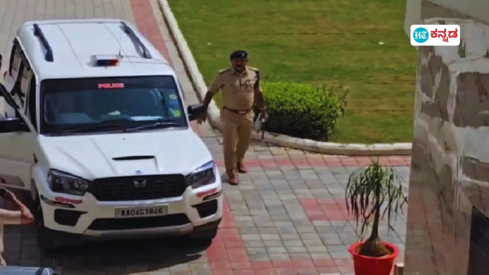 ಬೆಂಗಳೂರಿನಲ್ಲಿ ಅಕ್ರಮವಾಗಿ ನೆಲೆಸಿದ್ದ ಪಾಕಿಸ್ತಾನ ಪ್ರಜೆ ಬಂಧನ; ಪತ್ನಿ, ಮಕ್ಕಳೊಂದಿಗೆ ನೆಲೆಸಿದ್ದ ಆರೋಪಿ