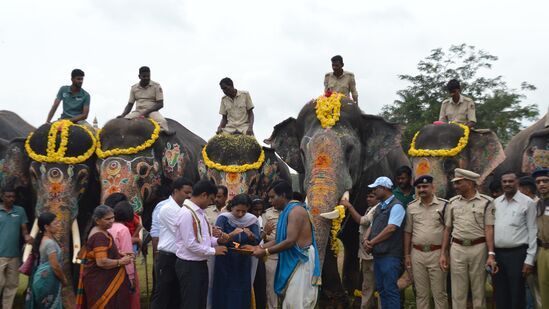 ಅರಣ್ಯ ಇಲಾಖೆಯ ಹಿರಿಯ ಅಧಿಕಾರಿಗಳು ಉಪಸ್ಥಿತಿ