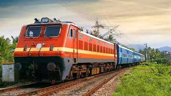 ರೈಲ್ವೆ ಟಿಕೆಟ್ ಬುಕಿಂಗ್ ಅವಧಿಯನ್ನು 120 ರಿಂದ 60 ದಿನಕ್ಕೆ ಇಳಿಸಿದ್ದೇಕೆ ರೈಲ್ವೆ ಟಿಕೆಟ್ ಬುಕಿಂಗ್ ಅವಧಿಯನ್ನು 120 ರಿಂದ 60 ದಿನಕ್ಕೆ ಇಳಿಸಿದ್ದೇಕೆ
