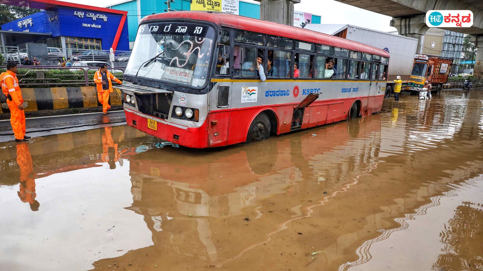 ಕರ್ನಾಟಕ ಹವಾಮಾನ: ಬೆಂಗಳೂರಿನಲ್ಲಿ ಮುಂದಿನ 2 ದಿನ ಮಳೆ ಮುಂದುವರಿಕೆ; ರಾಜ್ಯದಲ್ಲಿ 5 ದಿನ ಭಾರಿ ಮಳೆಯ ಮುನ್ಸೂಚನೆ