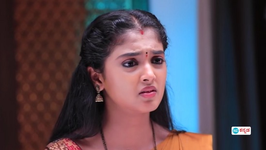 ಗಂಗಕ್ಕ ಆಡಿದ ಒಂದೇ ಮಾತಿನಿಂದ ಛಿದ್ರವಾಗುತ್ತಾ ಲಕ್ಷ್ಮೀ ಬದುಕು ಗಂಗಕ್ಕ ಆಡಿದ ಒಂದೇ ಮಾತಿನಿಂದ ಛಿದ್ರವಾಗುತ್ತಾ ಲಕ್ಷ್ಮೀ ಬದುಕು