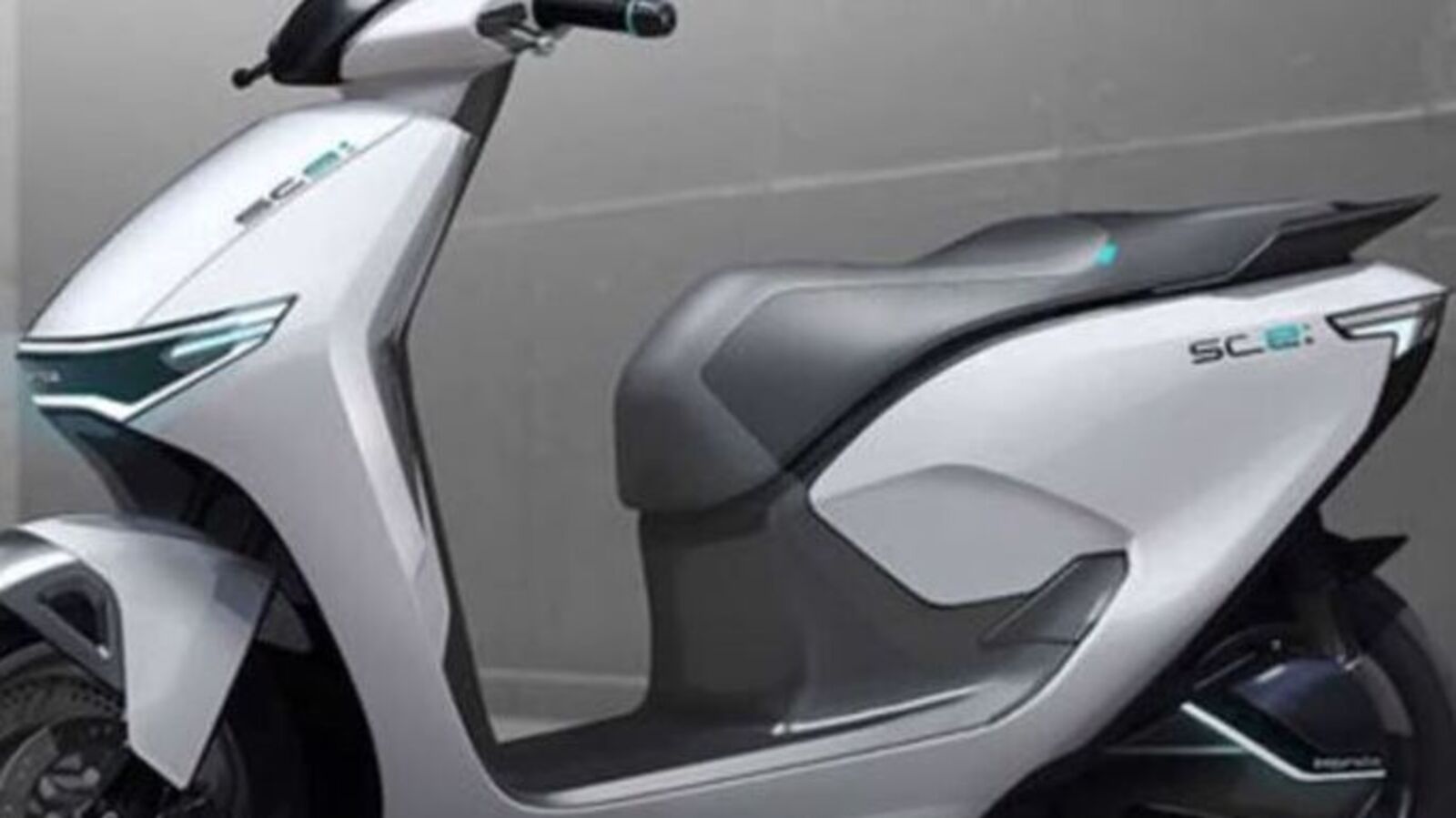 Honda Activa EV: ಮಾರುಕಟ್ಟೆಯಲ್ಲಿ ಅಲ್ಲಾಡಿಸಲು ಬರುತ್ತಿದೆ ಹೋಂಡಾ ಆಕ್ಟಿವಾ ಇವಿ... ಒಂದು ಫುಲ್‌ ಚಾರ್ಜ್‌ನಲ್ಲಿ 100 ಕಿಮೀ ಮೈಲೇಜ್‌