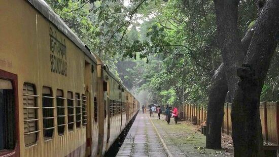 ಬೆಂಗಳೂರಿನ ಹೊರ ವಲಯದ ನಿಡುವಂದ ರೈಲ್ವೆ ಯಾರ್ಡ್‌ ಕಾಮಗಾರಿ ಹಿನ್ನೆಲೆಯಲ್ಲಿ ಕೆಲವು ರೈಲುಗಳ ಸಂಚಾರದಲ್ಲಿ ವ್ಯತ್ಯಯವಾಗಲಿದೆ.