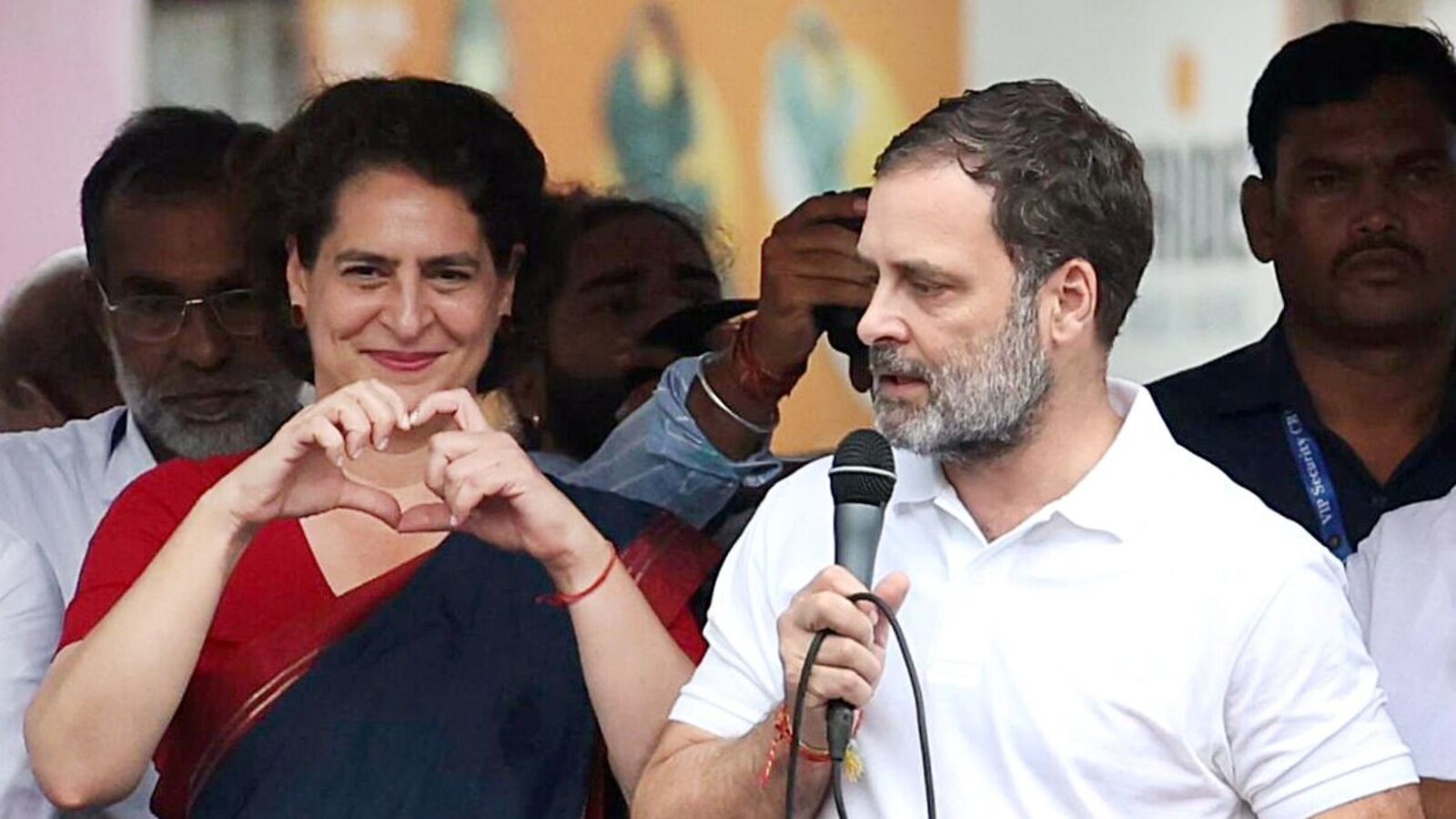 ವಯನಾಡ್​ನಲ್ಲಿ ಅಣ್ಣನ ದಾಖಲೆ ಮುರಿದು ಭಾರಿ ಮತಗಳೊಂದಿಗೆ ಪ್ರಿಯಾಂಕಾ ಗಾಂಧಿ ಘನ ವಿಜಯೋತ್ಸವ; ಇಂದಿರಾ ಗಾಂಧಿ ಮೊಮ್ಮಗಳು ಸಂಸತ್ ಪ್ರವೇಶ