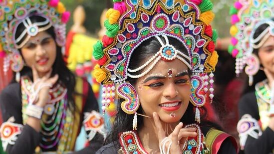 ಅಕ್ಕಮಹಾದೇವಿ ಮಹಿಳಾ ವಿಶ್ವವಿದ್ಯಾನಿಲಯ ವ್ಯಾಪ್ತಿಯ ಕಾಲೇಜು ವಿದ್ಯಾರ್ಥಿನಿ ಗಮನ ಸೆಳೆದಿದ್ದು ಹೀಗೆ.