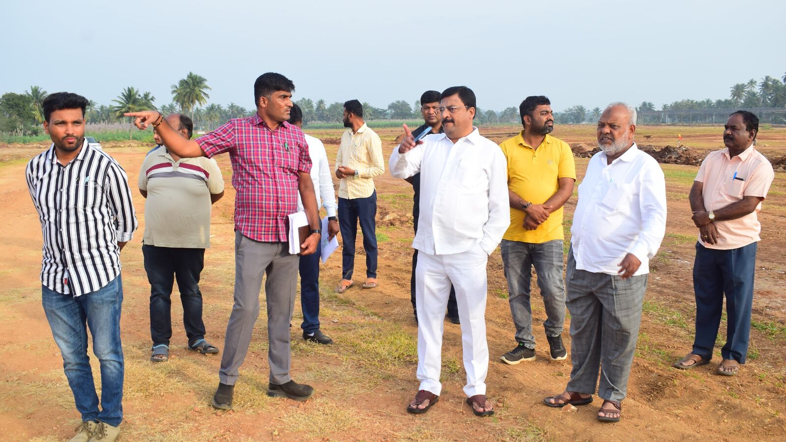 Mandya News: ಮಂಡ್ಯ ಕನ್ನಡ ಸಾಹಿತ್ಯ ಸಮ್ಮೇಳನ, 60 ಎಕರೆ ಪ್ರದೇಶದಲ್ಲಿ ಆಯೋಜನೆ, 450 ಮಳಿಗೆ, 20 ಎಕರೆ ವಾಹನ ಪಾರ್ಕಿಂಗ್‌