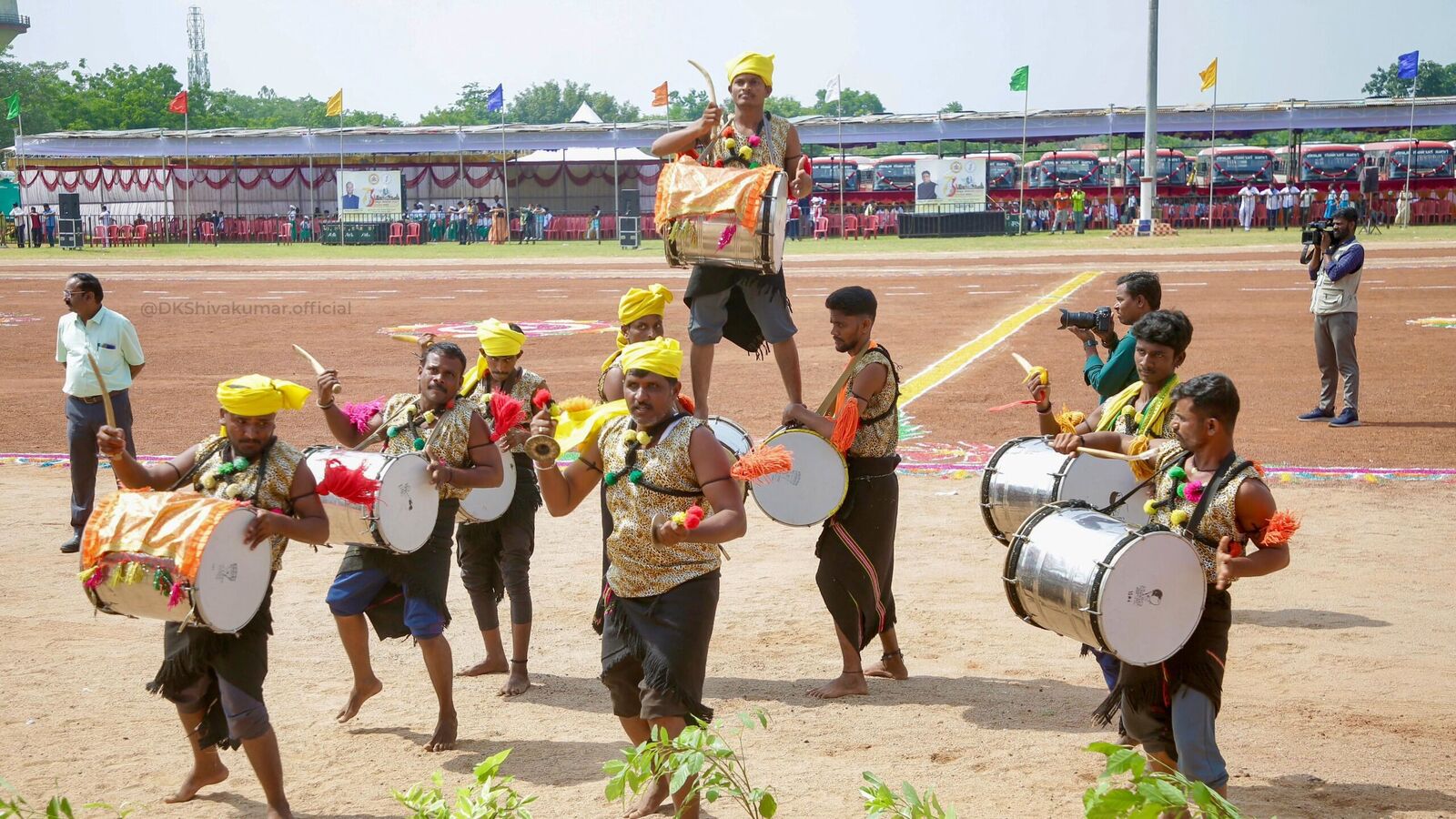 ಮಂಡ್ಯ ಸಾಹಿತ್ಯ ಸಮ್ಮೇಳನದ ಸಾಂಸ್ಕೃತಿಕ ಕಾರ್ಯಕ್ರಮಗಳು ವೈವಿಧ್ಯಮಯ, 201 ಕಲಾ ತಂಡ ಭಾಗಿ, ಪೊಲೀಸ್‌ ಬ್ಯಾಂಡ್‌ ವಿಶೇಷ ಆಕರ್ಷಣೆ