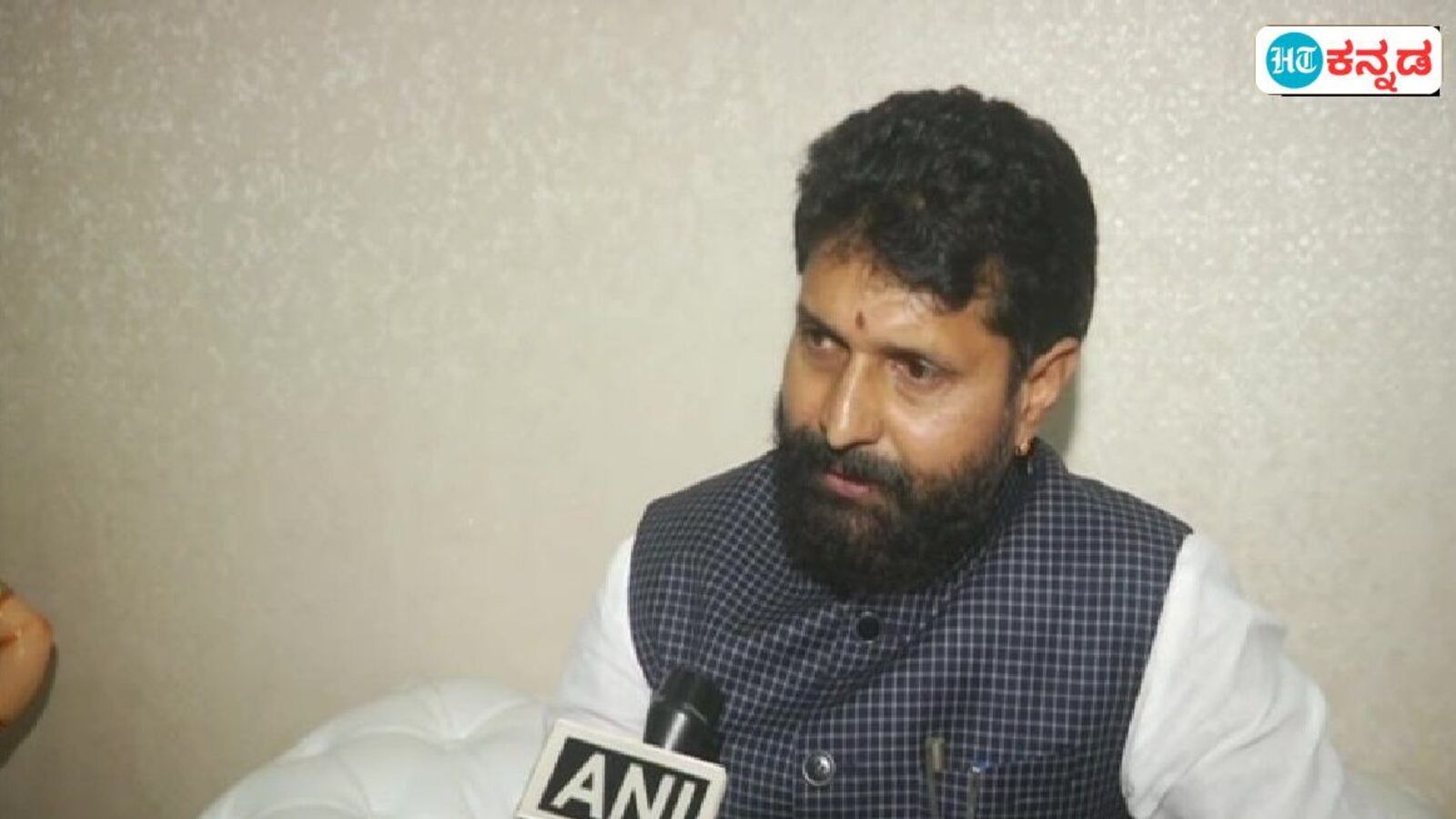 ಆಕ್ಷೇಪಾರ್ಹ ಪದ ಬಳಕೆ ಆರೋಪ; ಎಫ್‌ಐಆರ್‌ ದಾಖಲು ಬೆನ್ನಲೇ ಎಂಎಲ್‌ಸಿ ಸಿಟಿ ರವಿ ಪೊಲೀಶ್‌ ವಶಕ್ಕೆ