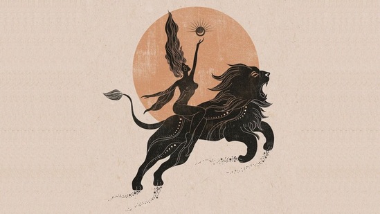 ಸಿಂಹ ರಾಶಿ:ದೀರ್ಘಕಾಲದಿಂದ ಸ್ಥಗಿತಗೊಂಡಿದ್ದ ಕೆಲಸ ಕಾರ್ಯಗಳು ಯಶಸ್ವಿಯಾಗಲಿವೆ. ಯಾವುದಾದರೂ ವಿಷಯವೊಂದರ ಬಗ್ಗೆ ಕುಟುಂಬ ಸದಸ್ಯರಲ್ಲಿ ಅಸಮಾಧಾನ ಇರುತ್ತದೆ. ಕುಟುಂಬ ಜೀವನದ ಸಮಸ್ಯೆಗಳನ್ನು ಬುದ್ಧಿವಂತಿಕೆಯಿಂದ ಪರಿಹರಿಸಿಕೊಳ್ಳುತ್ತೀರಿ. ಕೆಲಸದ ಸ್ಥಳದಲ್ಲಿನ ನಿರ್ಧಾರವನ್ನು ಬಹಳ ಎಚ್ಚರಿಕೆಯಿಂದ ತೆಗೆದುಕೊಳ್ಳಿ. ಹಣಕಾಸಿನ ವಿಷಯಗಳಲ್ಲಿ ನಿರ್ಲಕ್ಷ್ಯ ಸಲ್ಲದು.