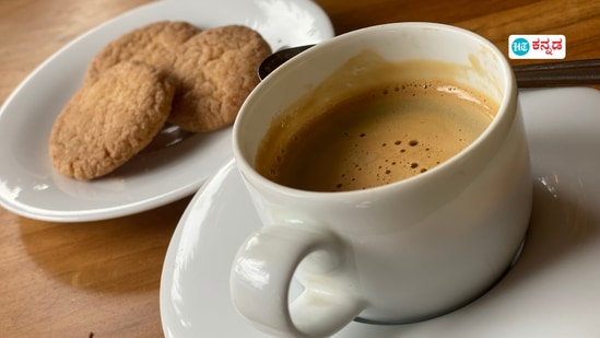 ಚಹಾ ಕುಡಿಯುತ್ತಾ ಈ ತಿಂಡಿಗಳನ್ನು ತಿನ್ನುವ ಅಭ್ಯಾಸ ಇದ್ರೆ ಇಂದೇ ಬಿಟ್ಟುಬಿಡಿ, ಇದರಿಂದ ಆರೋಗ್ಯ ಹಾನಿ ಖಚಿತ